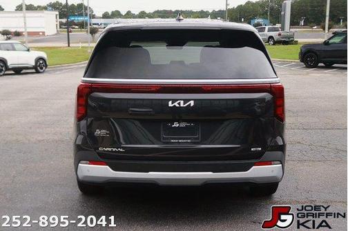 Metal 2026 Kia Carnival Hybrid LXS