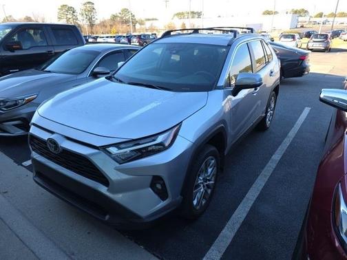 2024 Toyota RAV4 XLE Premium