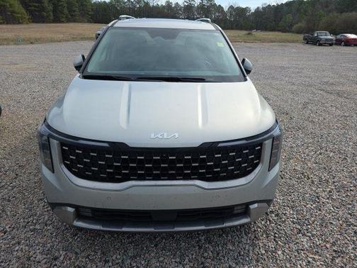 2025 Kia Carnival SX