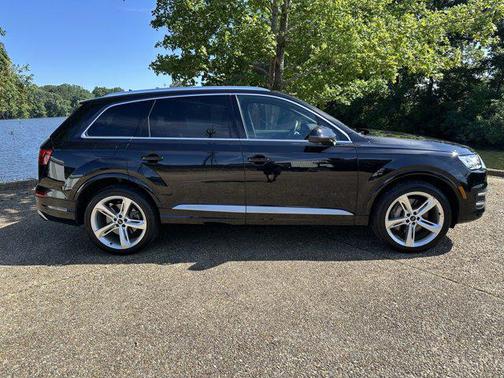 2019 Audi Q7 55 Prestige