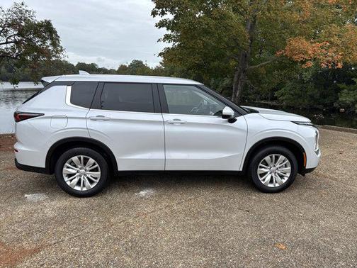 2025 Mitsubishi Outlander ES 2.5 S-AWC