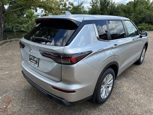 2025 Mitsubishi Outlander ES 2.5 S-AWC