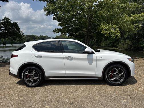 2022 Alfa Romeo Stelvio Ti