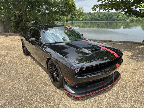 2016 Dodge Challenger SRT 392