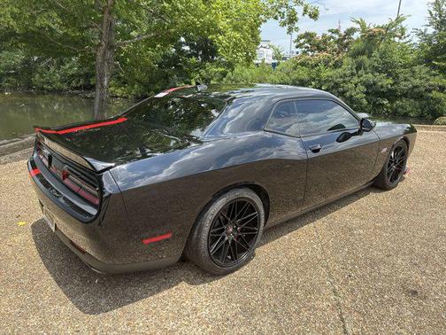 2016 Dodge Challenger SRT 392