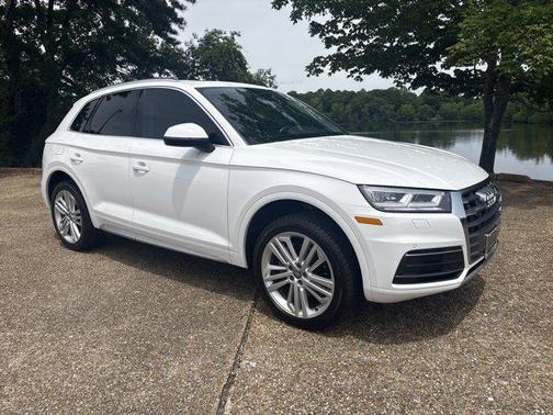 2018 Audi Q5 2.0T Premium Plus
