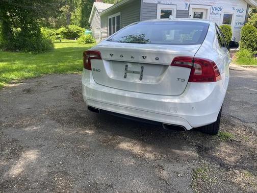 2015 Volvo S60 T5