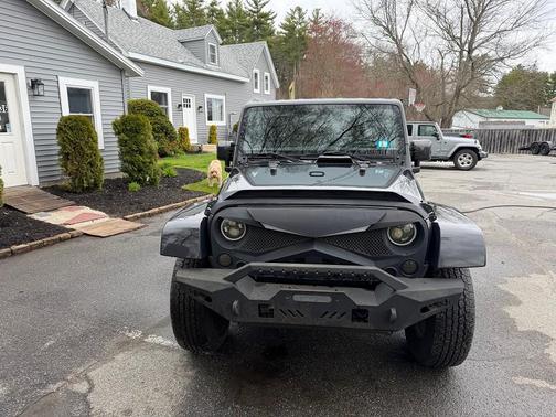 Black Clearcoat 2014 Jeep Wrangler Unlimited Sahara