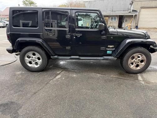 Black Clearcoat 2014 Jeep Wrangler Unlimited Sahara