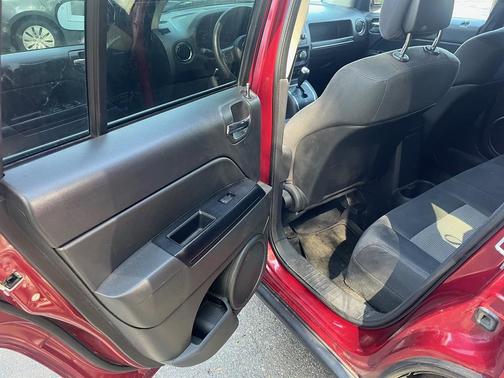 2012 Jeep Compass Sport