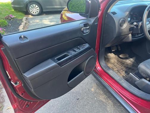 2012 Jeep Compass Sport