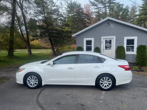 2016 Nissan Altima 2.5 S