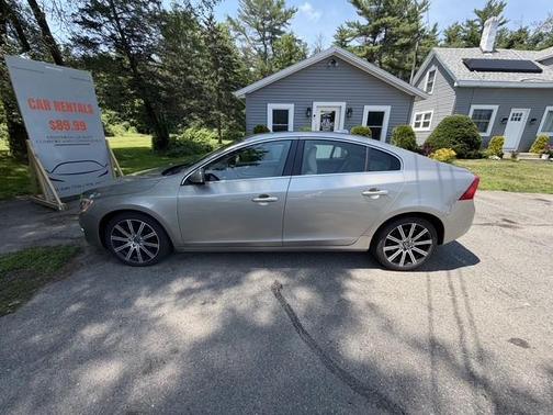 Seashell Metallic 2016 Volvo S60 Inscription T5 Premier