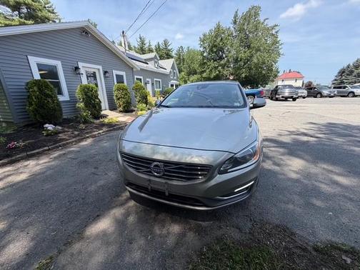 Seashell Metallic 2016 Volvo S60 Inscription T5 Premier