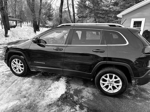 2014 Jeep Cherokee Sport