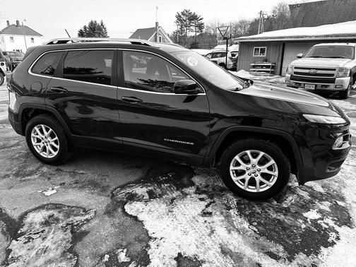 2014 Jeep Cherokee Sport
