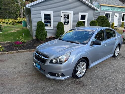2014 Subaru Legacy Base