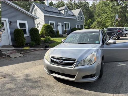 Caramel Bronze Pearl 2011 Subaru Legacy Premium