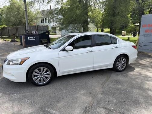White Orchid Pearl 2012 Honda Accord SE