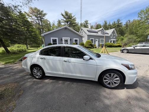 White Orchid Pearl 2012 Honda Accord SE
