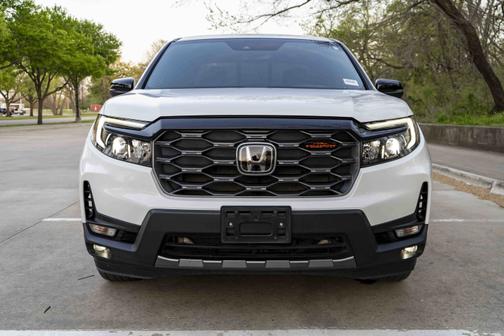 Platinum White Pearl 2024 Honda Ridgeline