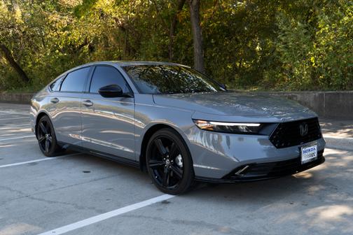 2025 Honda Accord Hybrid 