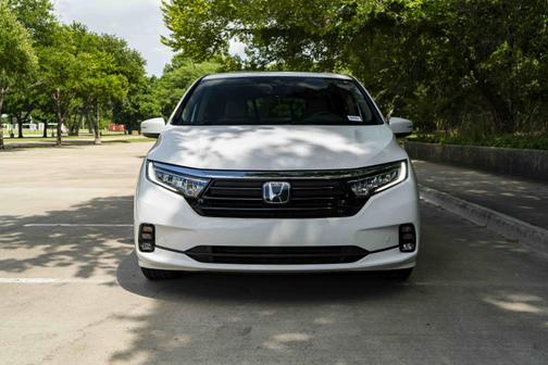 Platinum White Pearl 2024 Honda Odyssey