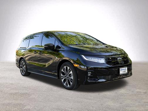 Crystal Black Pearl 2026 Honda Odyssey