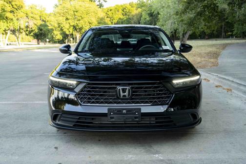 Crystal Black Pearl 2025 Honda Accord