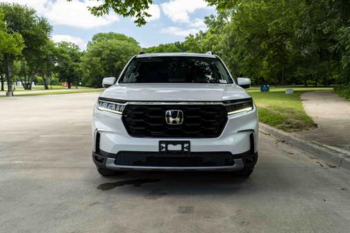 Platinum White Pearl 2023 Honda Pilot