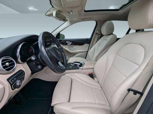 2018 Mercedes-Benz GLC 300 Base
