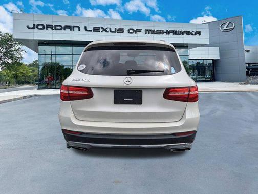 2018 Mercedes-Benz GLC 300 Base