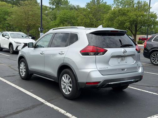 Brilliant Silver 2017 Nissan Rogue SV