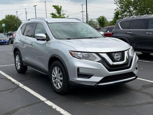 Brilliant Silver 2017 Nissan Rogue SV