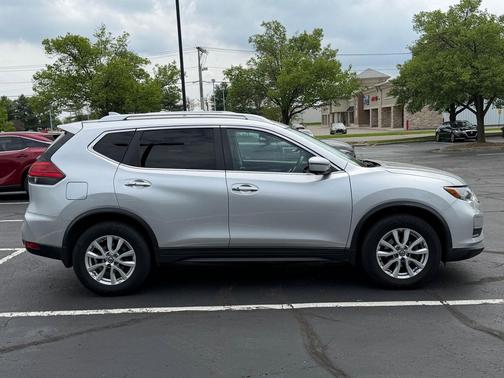 Brilliant Silver 2017 Nissan Rogue SV