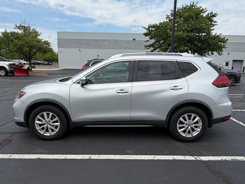 Brilliant Silver 2017 Nissan Rogue SV