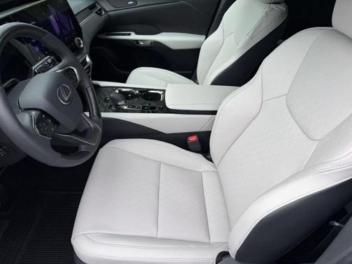 Eminent White Pearl 2026 Lexus RX 350 Premium