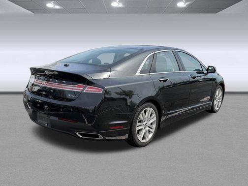 Tuxedo Black Metallic 2015 Lincoln MKZ Base