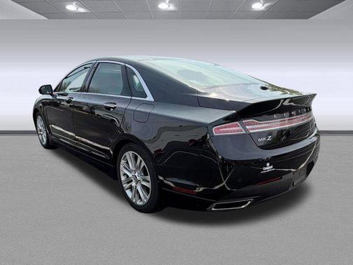Tuxedo Black Metallic 2015 Lincoln MKZ Base