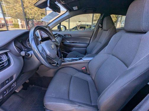 2019 Toyota C-HR XLE