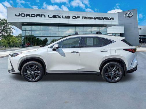 2025 Lexus NX 450h+ Luxury