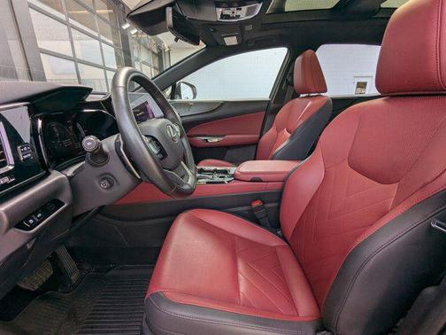 2025 Lexus NX 450h+ Luxury