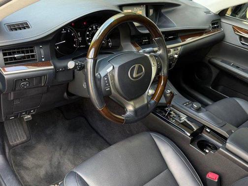 Obsidian 2015 Lexus ES 350 Base