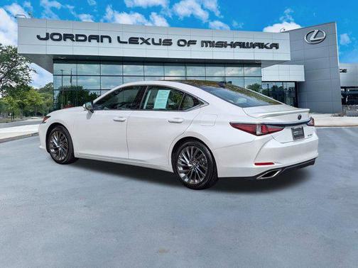 2024 Lexus ES 350 Ultra Luxury