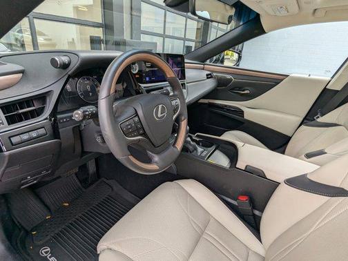2024 Lexus ES 350 Ultra Luxury