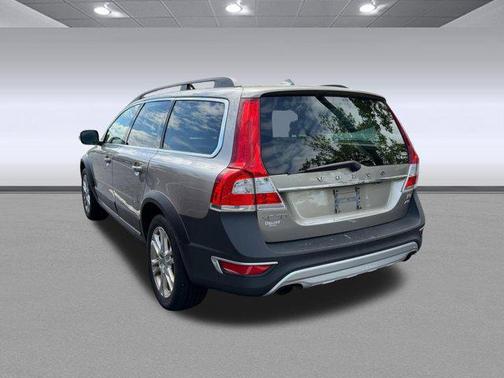 Seashell Metallic 2016 Volvo XC70 T5 Premier