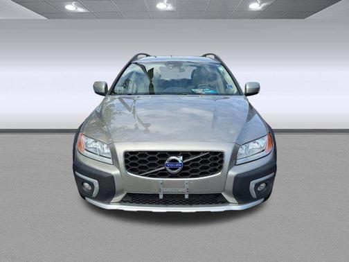 Seashell Metallic 2016 Volvo XC70 T5 Premier