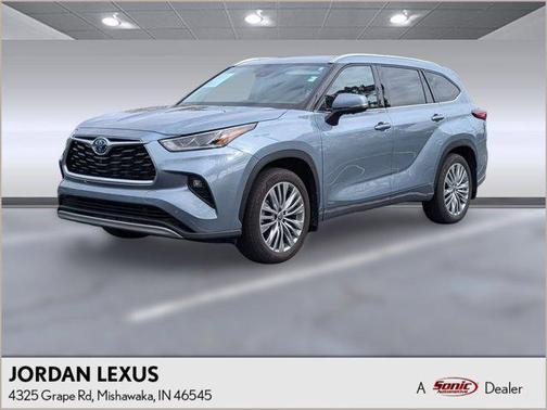 2023 Toyota Highlander Hybrid Platinum