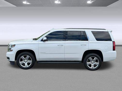 Iridescent Pearl Tricoat 2017 Chevrolet Tahoe LT