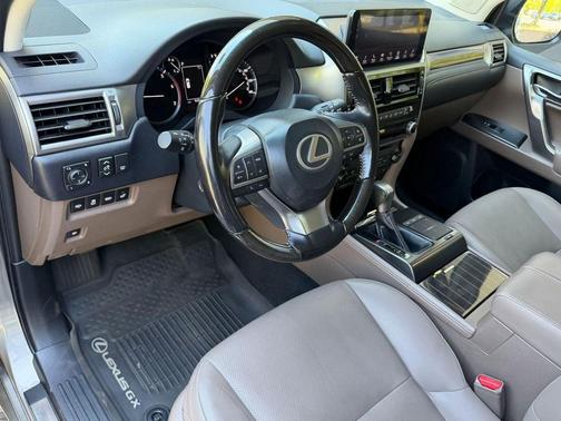 Atomic Silver 2023 Lexus GX 460 Premium